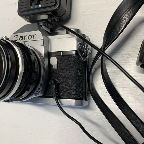 Canon TL QL 35mm Film SLR Camera w. FL 50mm 1:1.8 Lens -Light- Not Tested - USA - Picture 6 of 16